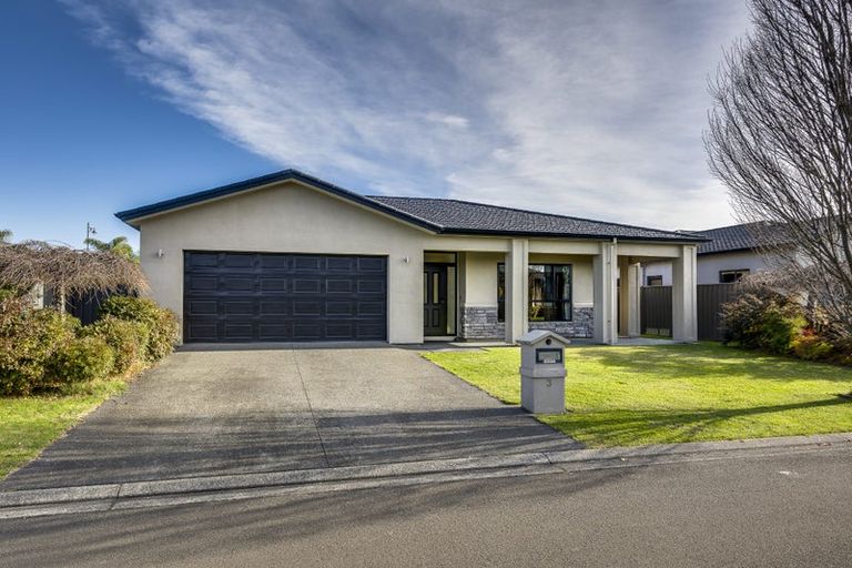 Photo of property in 3 Portland Place, Poraiti, Napier, 4112