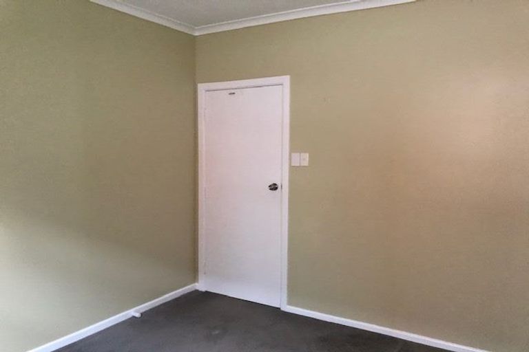 Photo of property in 357 Main Road, Tawa, Wellington, 5028