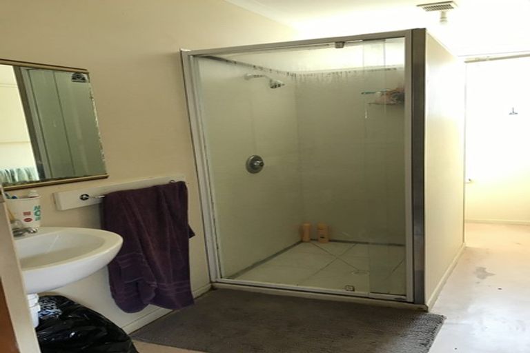 Photo of property in 56 Howe Street, North Dunedin, Dunedin, 9016