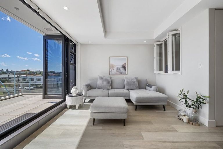 Photo of property in Customhouse Apartments, 314l Maunganui Road, Mount Maunganui, 3116