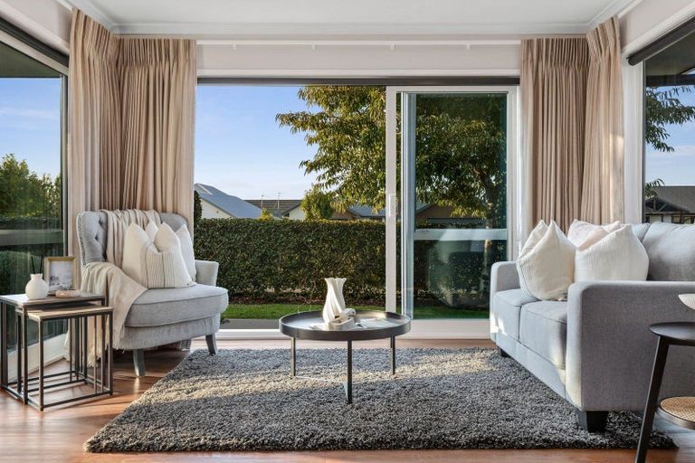 Photo of property in 48 Norfolk Drive, Cambridge, 3434