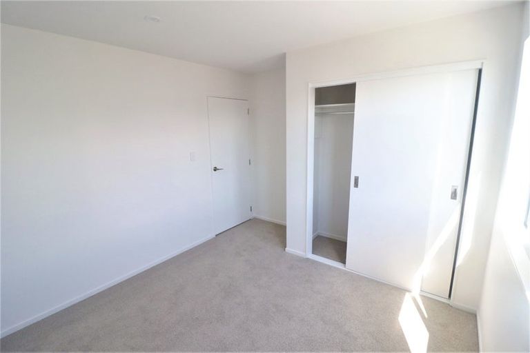 Photo of property in 34 Hobsonville Point Road, Hobsonville, Auckland, 0616