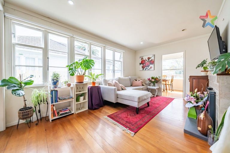 Photo of property in 176 Naenae Road, Naenae, Lower Hutt, 5011