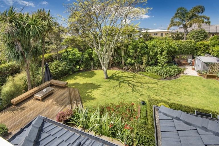 Photo of property in 14 Maleme Avenue, Belmont, Auckland, 0622