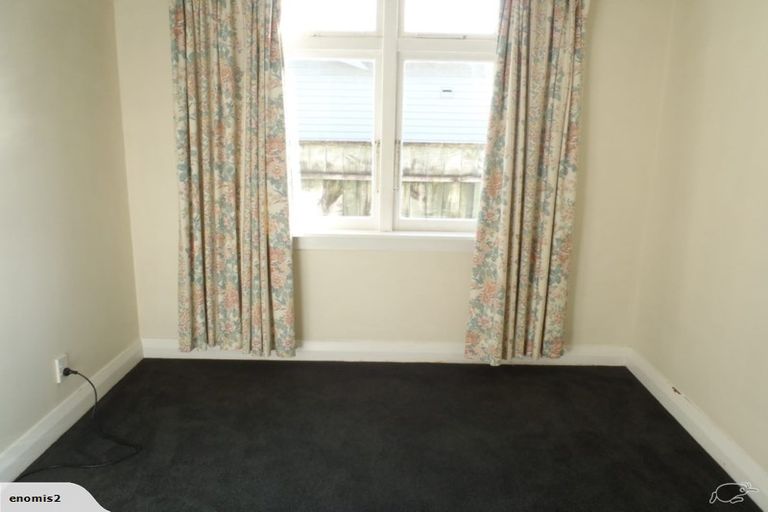 Photo of property in 1/76 Cambridge Terrace, Waterloo, Lower Hutt, 5011