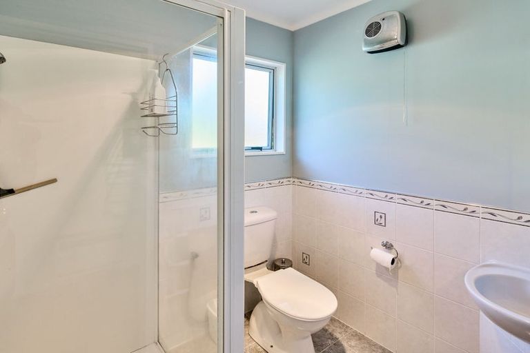 Photo of property in 7 Tui Terrace, Tawa, Wellington, 5028