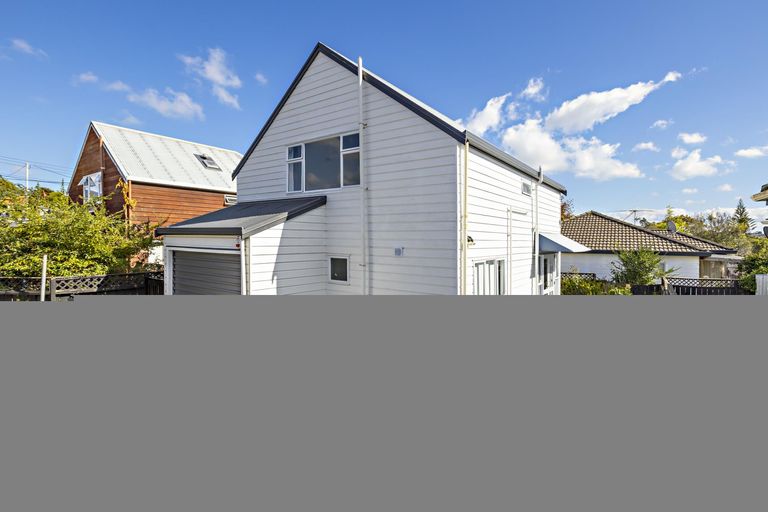 Photo of property in 2/47 Pah Road, Papatoetoe, Auckland, 2025