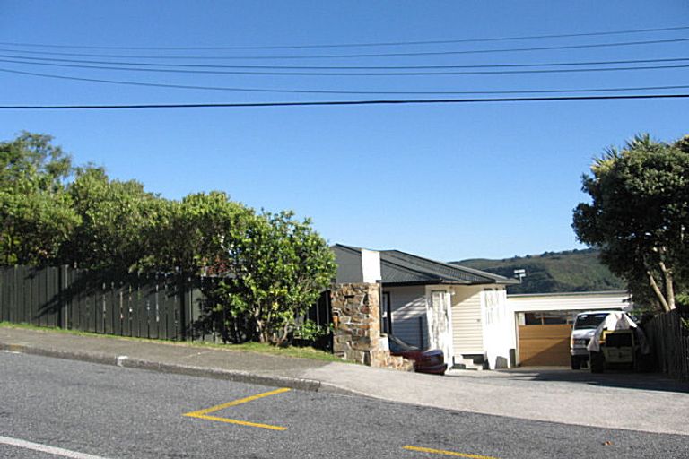 Photo of property in 28 Lord Street, Stokes Valley, Lower Hutt, 5019