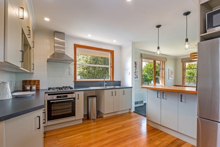 Photo of property in 15 Heatley Avenue, Hokowhitu, Palmerston North, 4410