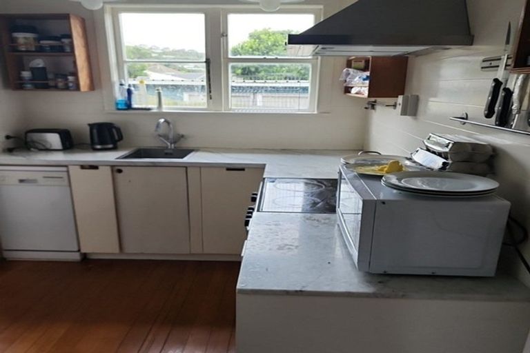 Photo of property in 83 Sunshine Avenue, Karori, Wellington, 6012