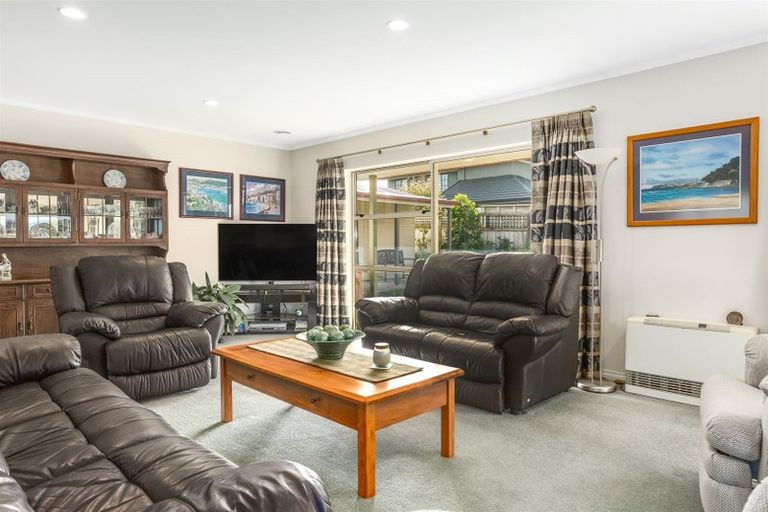 Photo of property in 63 Joseph Banks Drive, Whitby, Porirua, 5024