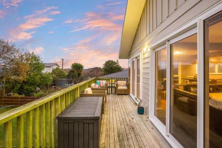 Photo of property in 22 Ernest Street, Ranui, Porirua, 5024