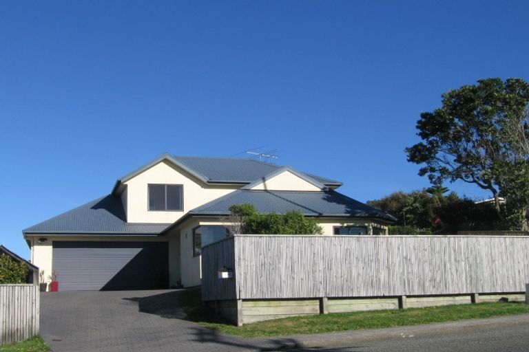 Photo of property in 119 Bracken Road, Paparangi, Wellington, 6037