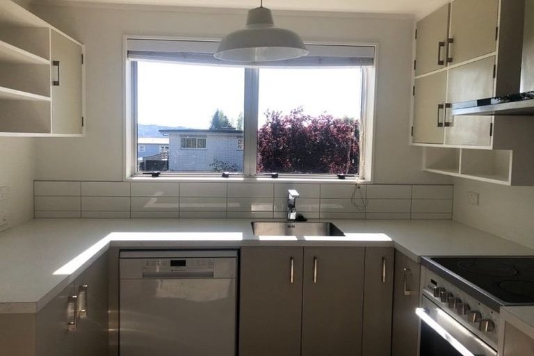 Photo of property in 3 Regents Grove, Richmond Heights, Taupo, 3330