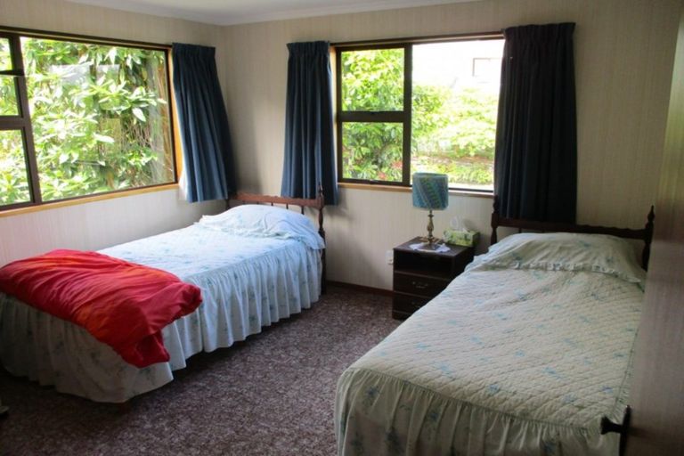 Photo of property in 15 Ivy Terrace, Moana, 7872