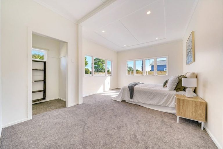 Photo of property in 1/8 Kelvin Road, Papakura, 2110