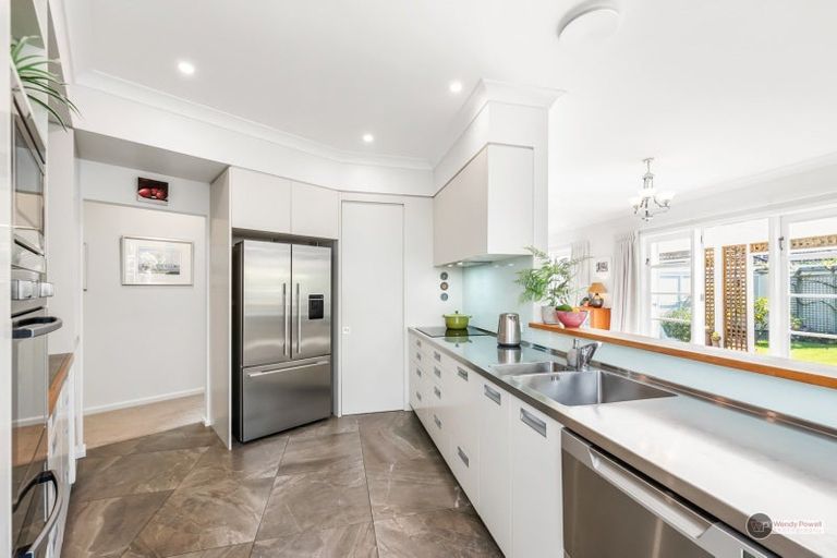 Photo of property in 16 Myrtle Street, Hutt Central, Lower Hutt, 5010