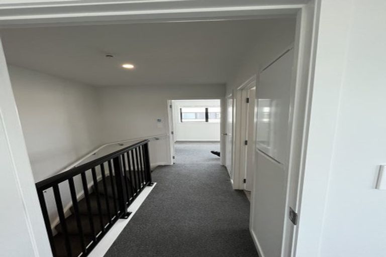 Photo of property in 11a Welby Place, Mangere, Auckland, 2022