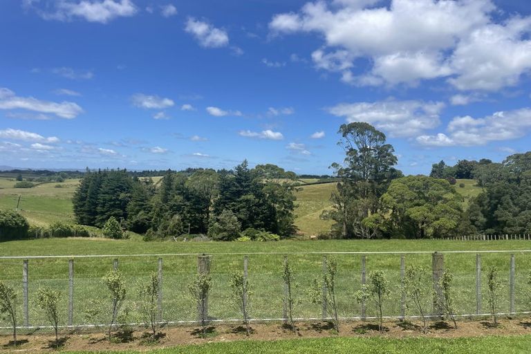 Photo of property in 101a Logan Road, Pukekawa, Tuakau, 2696