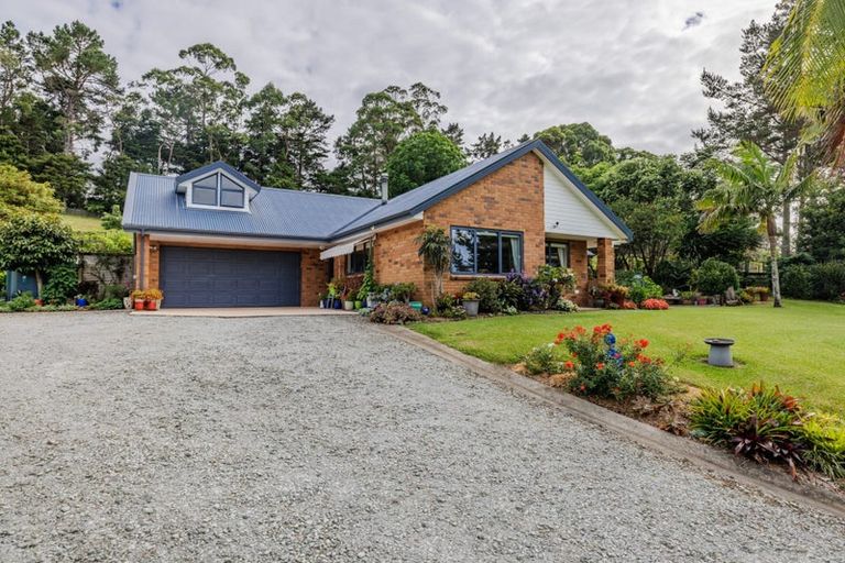 Photo of property in 94 Mccaughan Road, Kerikeri, 0294