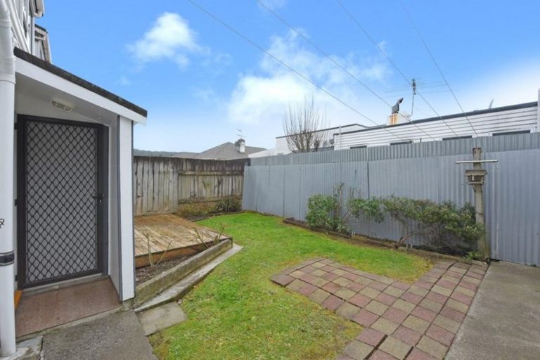 Photo of property in 5b Bracken Street, Wallaceville, Upper Hutt, 5018