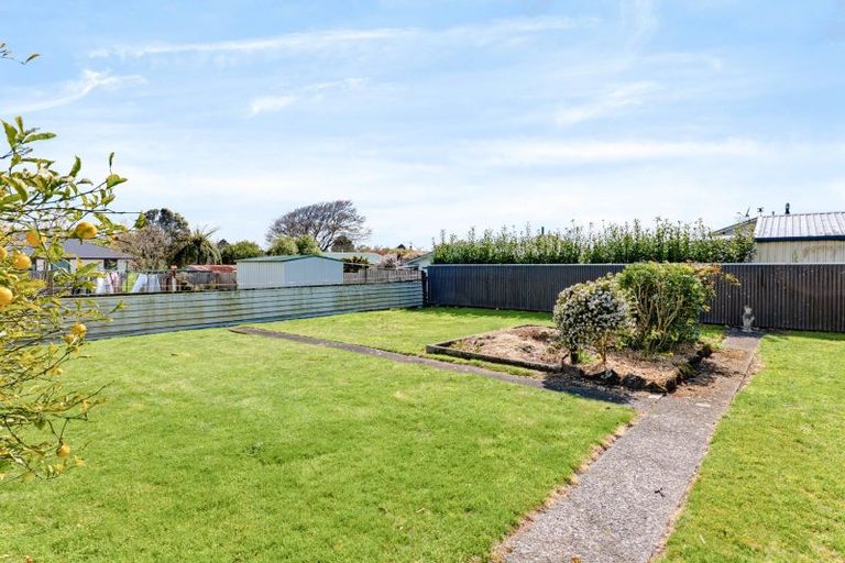 Photo of property in 16 Hamlet Street, Stratford, 4332