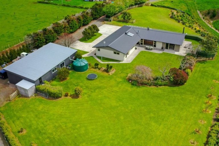 Photo of property in 457 Upland Road, Tarurutangi, New Plymouth, 4372