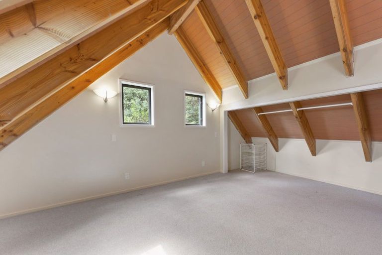 Photo of property in 87 Kent Street, Picton, 7220