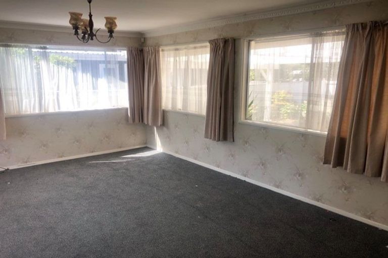 Photo of property in 6 Cruickshank Road, Clouston Park, Upper Hutt, 5018