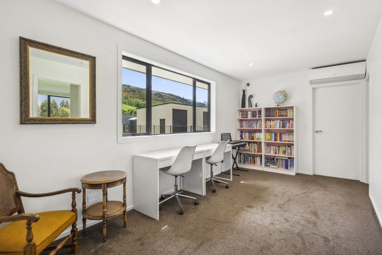 Photo of property in 30 Tara Hills Drive, North Taieri, Mosgiel, 9092