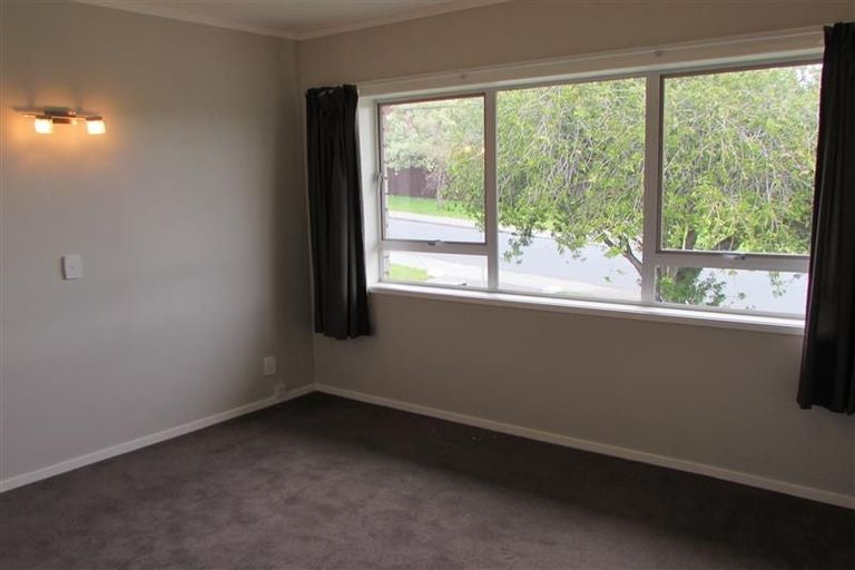 Photo of property in 1 Finchley Road, Torbay, Auckland, 0632