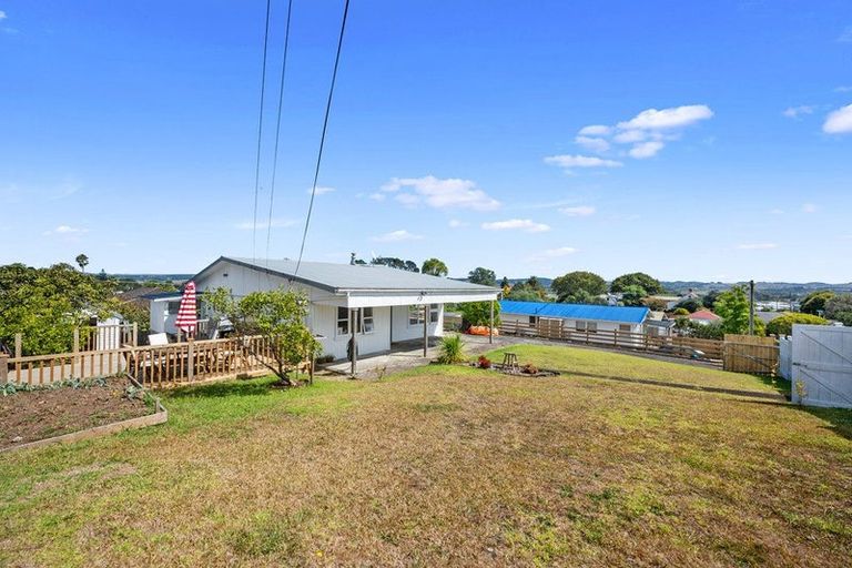 Photo of property in 31 Karaka Street, Helensville, 0800