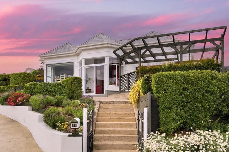 Photo of property in 37 Grey Street, Port Chalmers, 9023