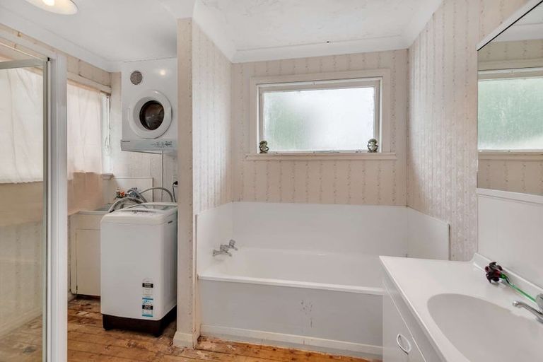 Photo of property in 30 Gibson Street, Aramoho, Whanganui, 4500