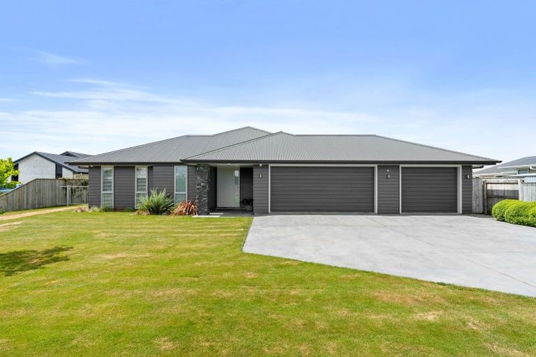 Photo of property in 4 Warrington Court, Carterton, 5713