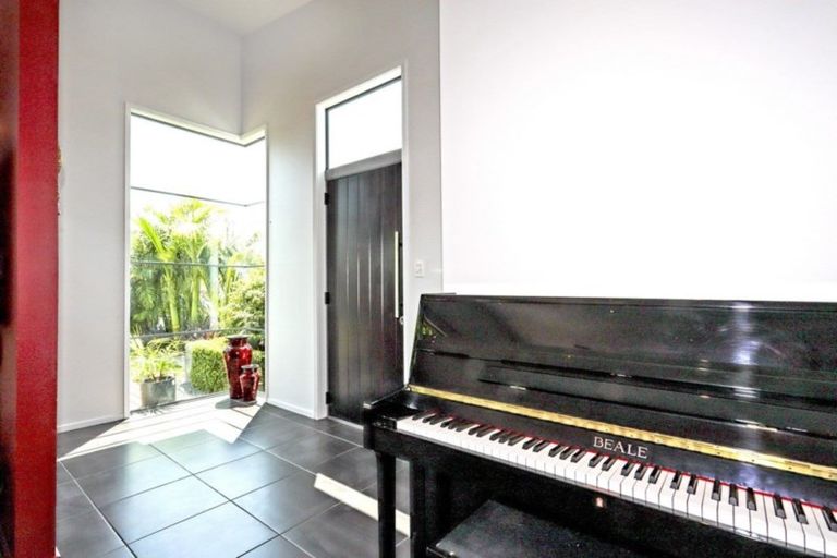 Photo of property in 54 Hollister Lane, Ohauiti, Tauranga, 3112