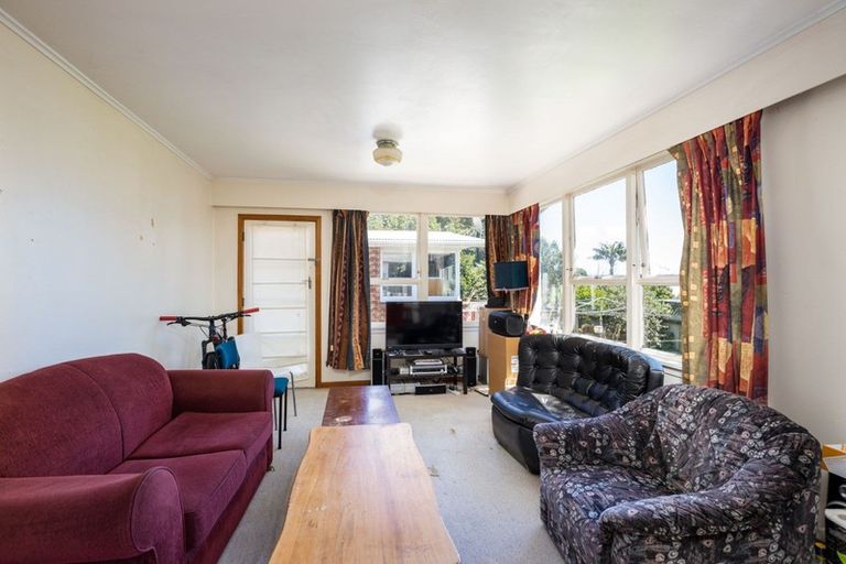 Photo of property in 115 Pendarves Street, New Plymouth, 4312