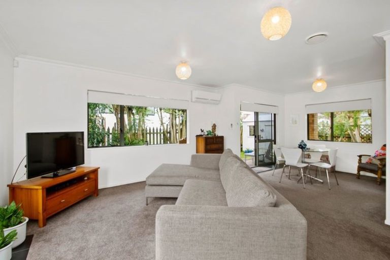 Photo of property in 5/17 Youngs Road, Papakura, 2110