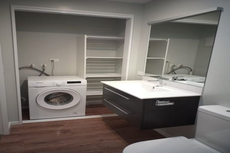 Photo of property in 8 Tahi Street, Albert Town, Wanaka, 9305