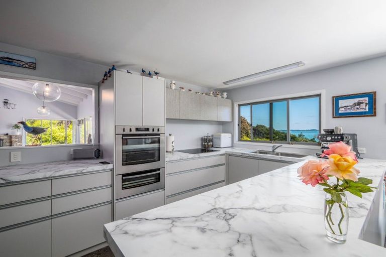 Photo of property in 5 Gilbert Mair Rise, Russell, 0272