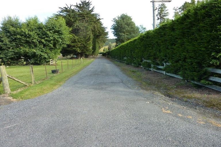 Photo of property in 18 Tirohanga Road, North Taieri, Mosgiel, 9092