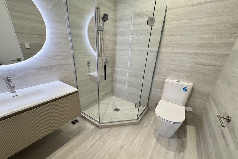 Photo of property in 32 Ridgehill Rise, Flat Bush, 2019