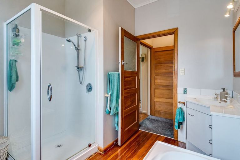 Photo of property in 5 Flanders Avenue, Onekawa, Napier, 4110