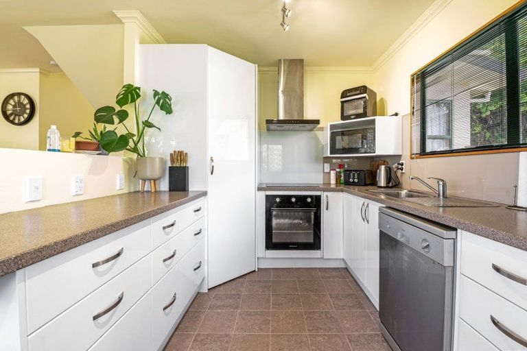 Photo of property in 29 Lake Okataina Road, Lake Okataina, Rotorua, 3074