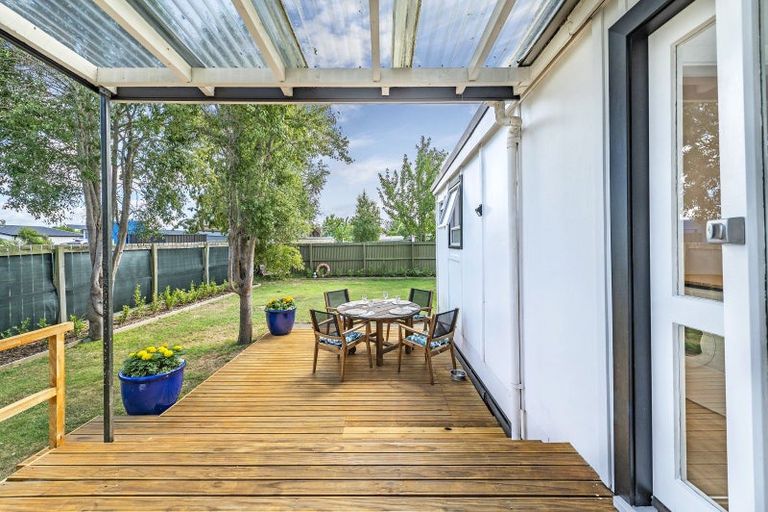 Photo of property in 16 Broadway Avenue, Waikuku Beach, 7473