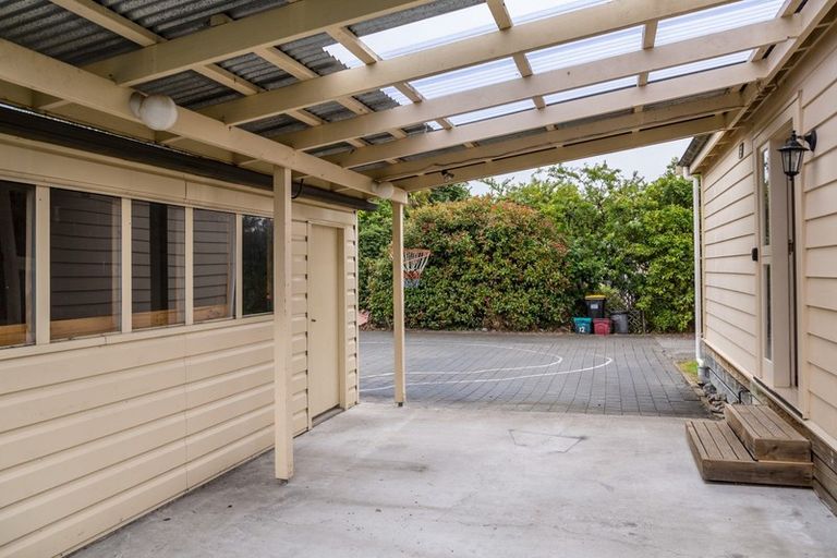 Photo of property in 12 Malcolm Street, Martinborough, 5711