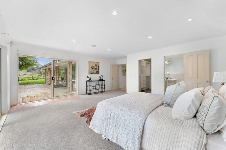 Photo of property in 248 Paremoremo Road, Lucas Heights, Auckland, 0632