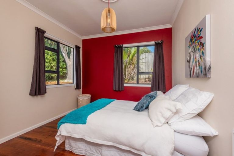 Photo of property in 61 Tennis Court Road, Raumati South, Paraparaumu, 5032