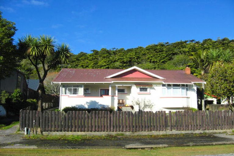 Photo of property in 29 Kilgour Road, Greymouth, 7805