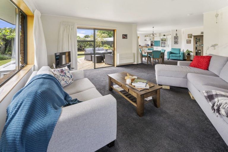 Photo of property in 10 Stagg Place, Brightwater, 7022